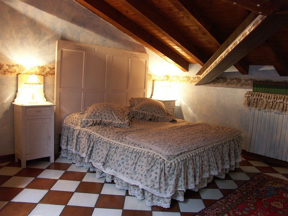 B And B Della Mimosa Дезенцано-дель-Гарда Экстерьер фото